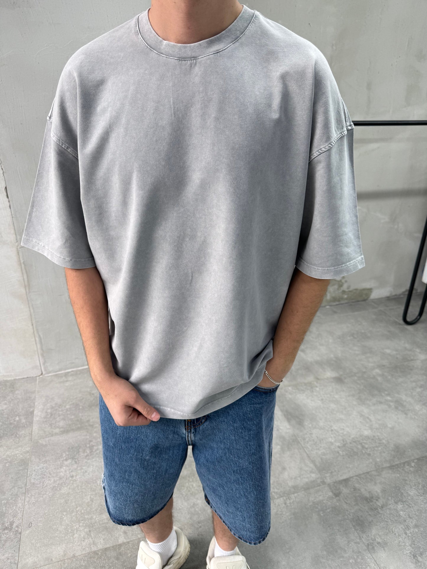 PREMIUM STONEWASHED T-SHIRT