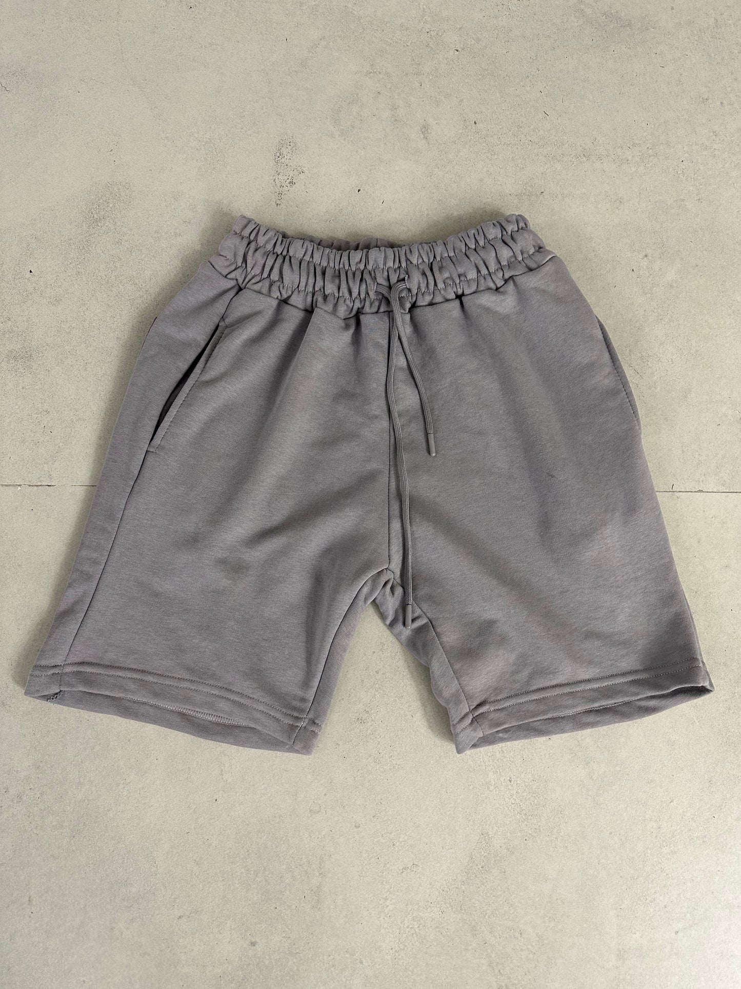 BASIC TRACK SHORTS