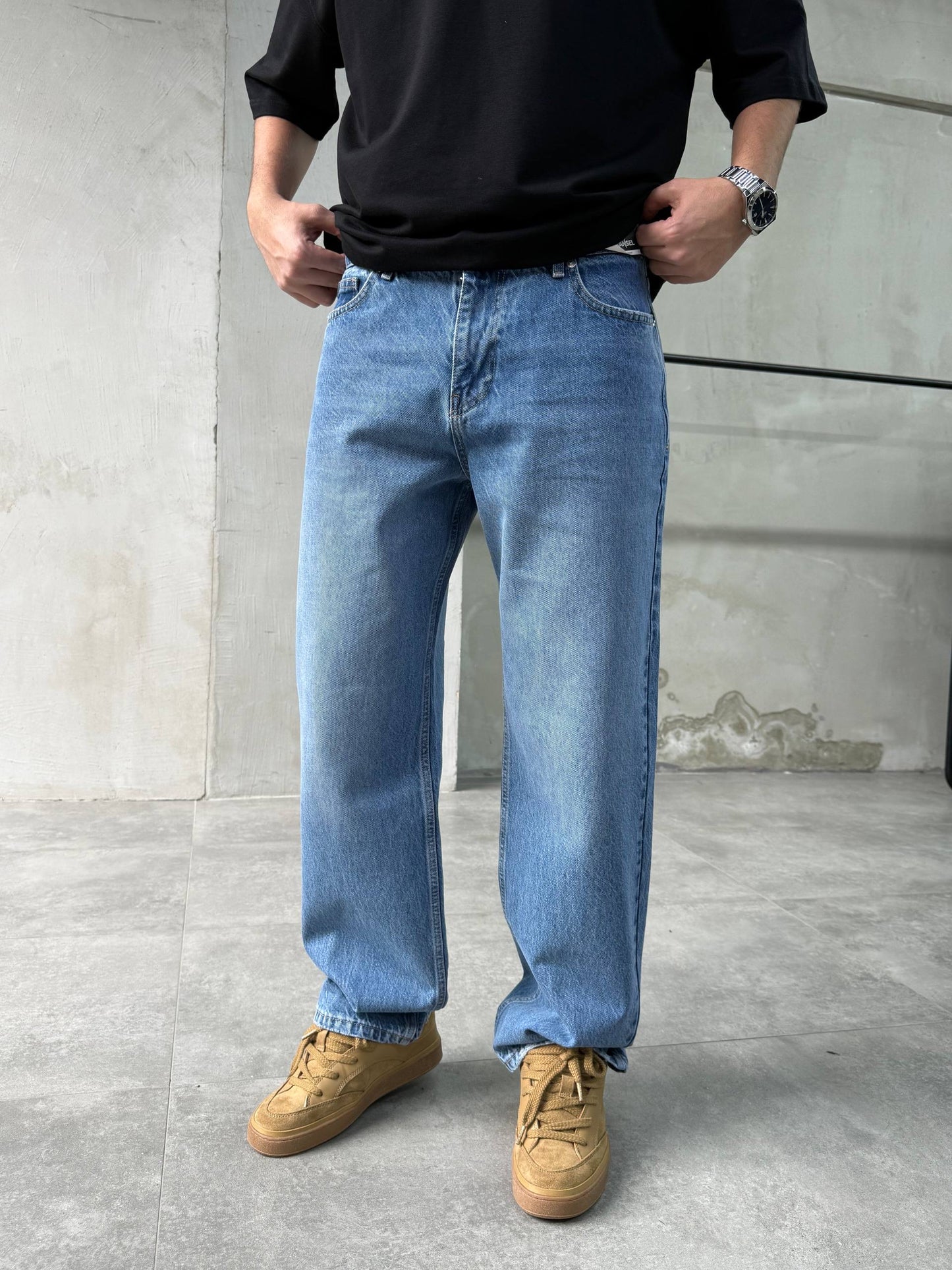 PREMIUM STRAIGHT CUT JEAN