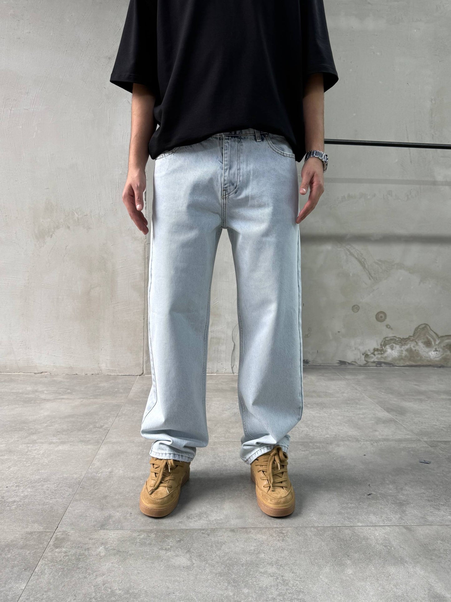 PREMIUM STRAIGHT CUT JEAN