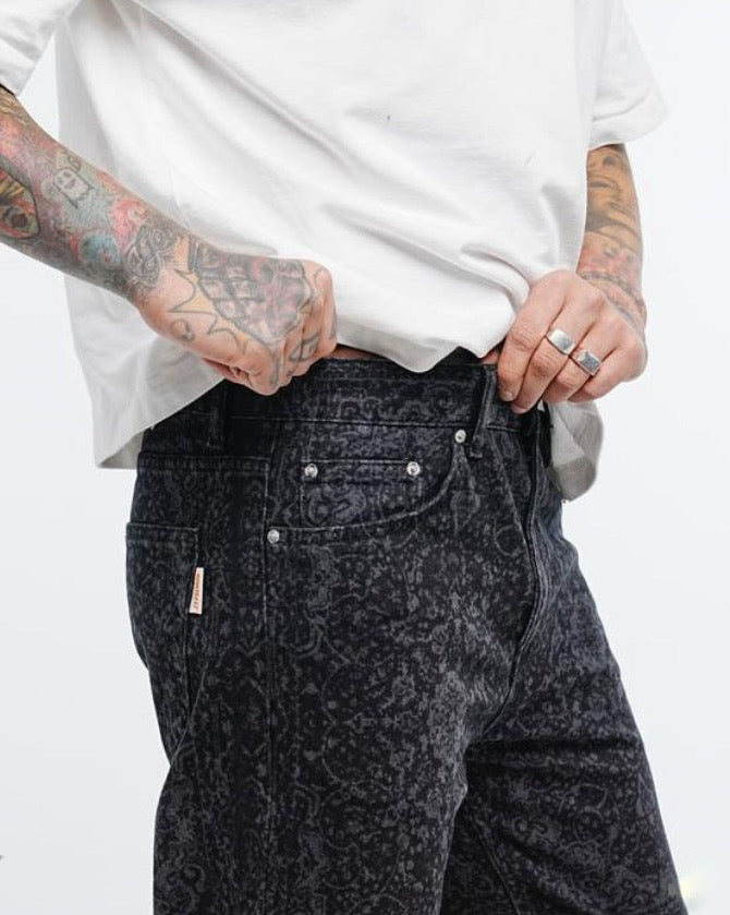 DETAILED VIP JEAN