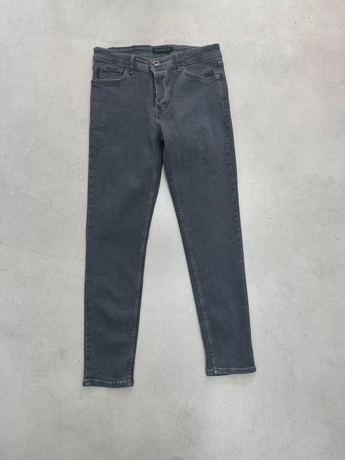 SOFT GRAY FIT JEAN