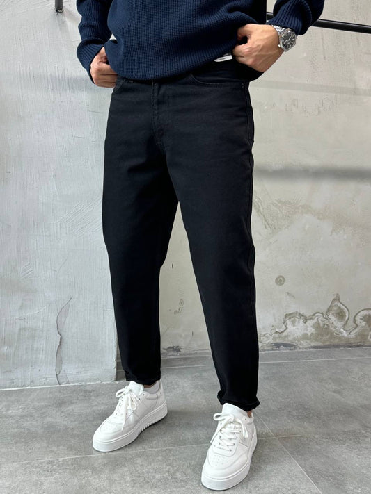 DARK BLACK BOYFRIEND CUT JEAN