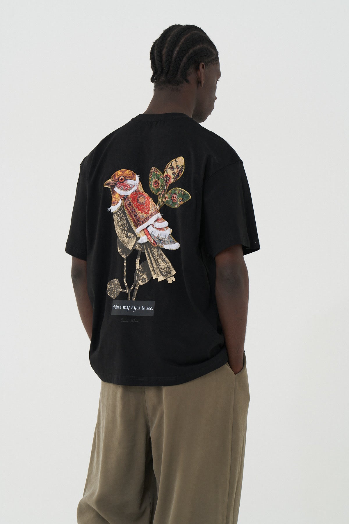 I CLOSE MY EYS TO SEE T-SHIRT